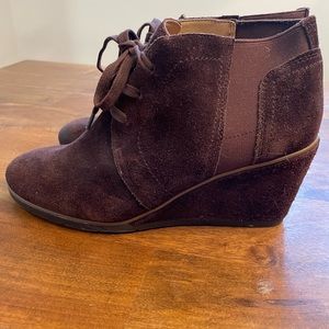 Franco Sarto chocolate brown suede wedge ankle boots 9m